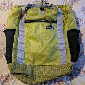 Patagonia lightweight travel tote / backpack